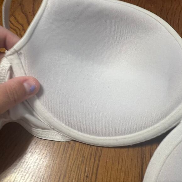 Maidenform Underwire Bra w/ Padding Size 38C - Picture 7 of 7